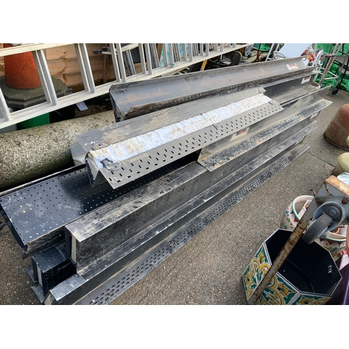 3 - Quantity of Catnic Lintels