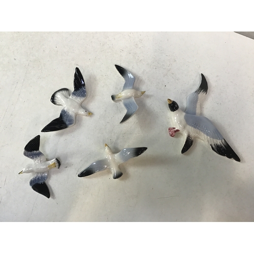 818 - 5x Vintage Seagull Wall Plaques