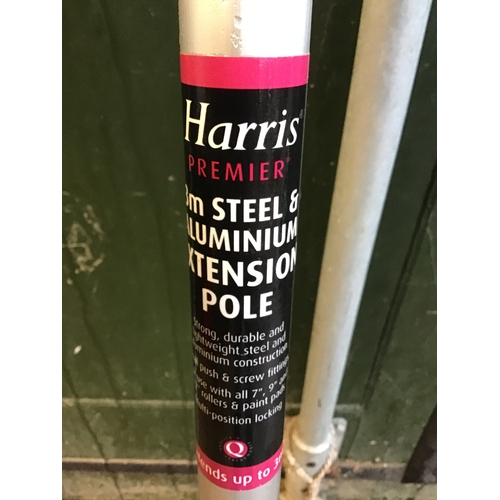 125 - Harris Triple Extending Pole