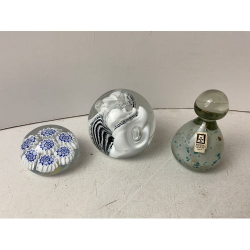 728 - 3x Paperweights to Include Medina and Murano