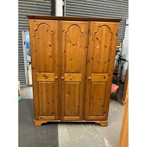 598A - Pine Triple Wardrobe