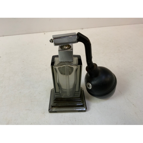 778 - Art Deco Worth Perfume Atomiser