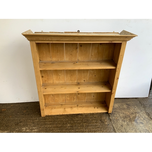 716 - Pine Shelves