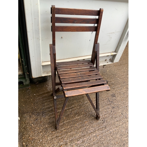 881 - Folding Chair