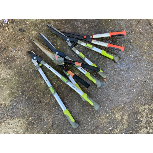 41 - Shears etc