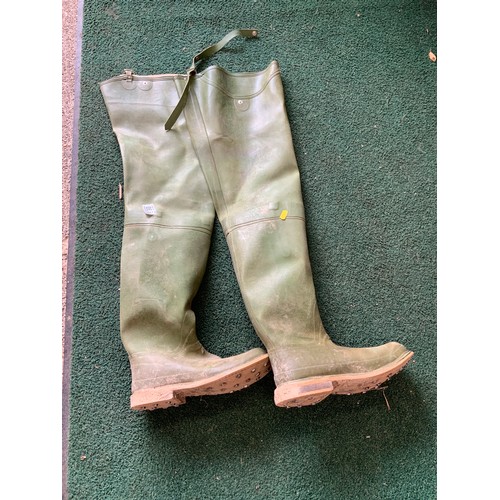 880 - Keenfisher Waders