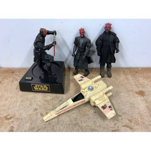 520 - Star Wars Figures etc