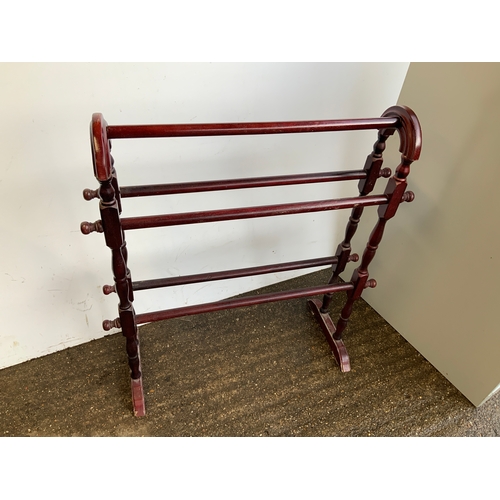 504 - Towel Rail