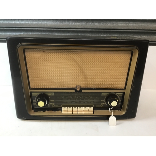 497 - Vintage Phillips Radio