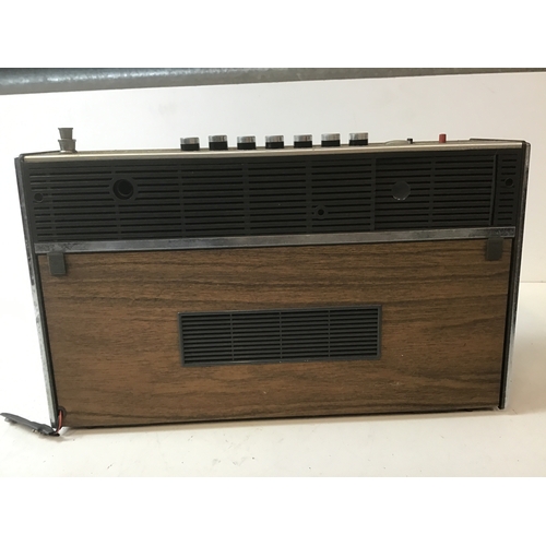 126 - Grundig Concert Boy Radio