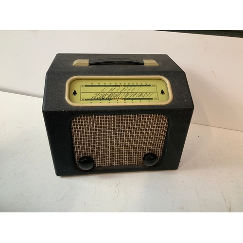 526 - Vintage Bush Radio