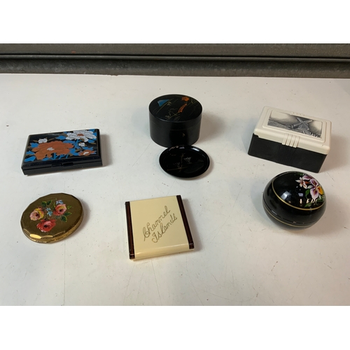 848 - Selection of Compacts and Trinket Boxes