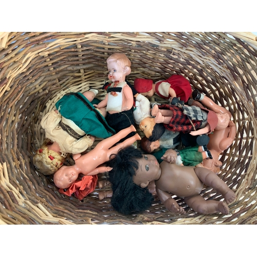 483 - Basket and Dolls