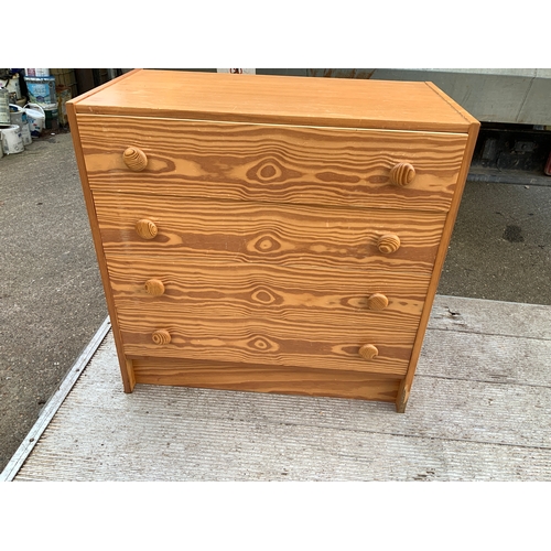 644 - Chest of Drawers