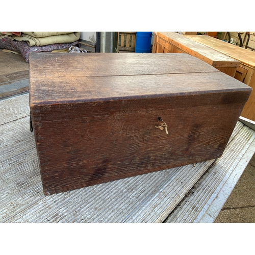 568 - Oak Box