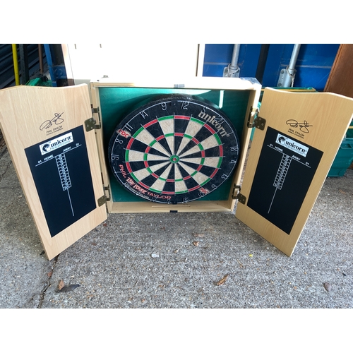 964 - Phil Taylor Dart Board