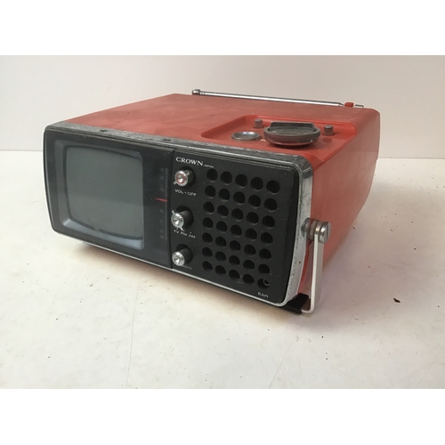 934 - Vintage Crown Portable TV