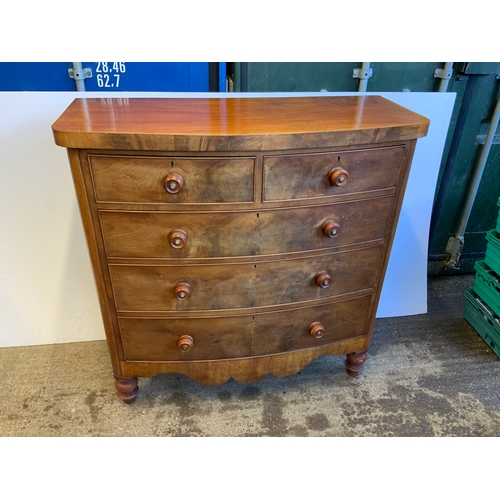 632 - Victorian Mahogany Bow Front Chest of Drawers