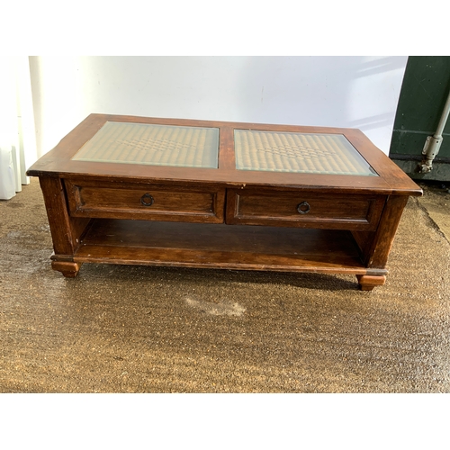 576 - Coffee Table