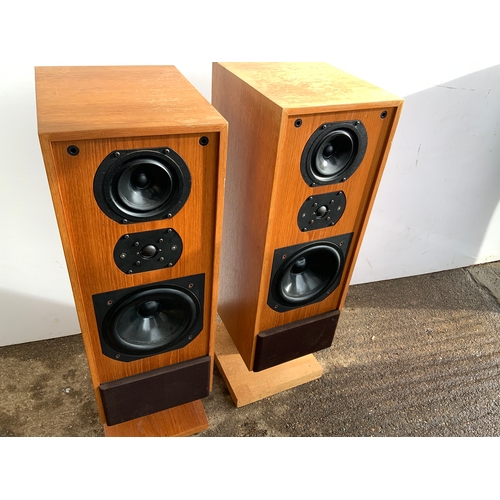 574 - Pair of B and W Loudspeakers