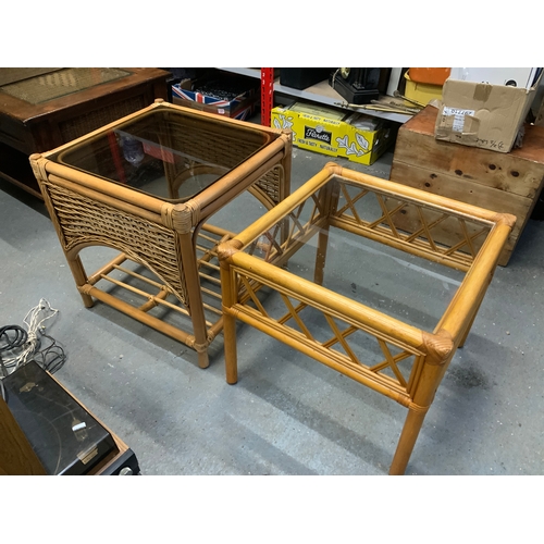 588 - 2x Bamboo Tables