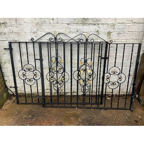 10A - Driveway Gates to Suit Opening Approximately 300cm