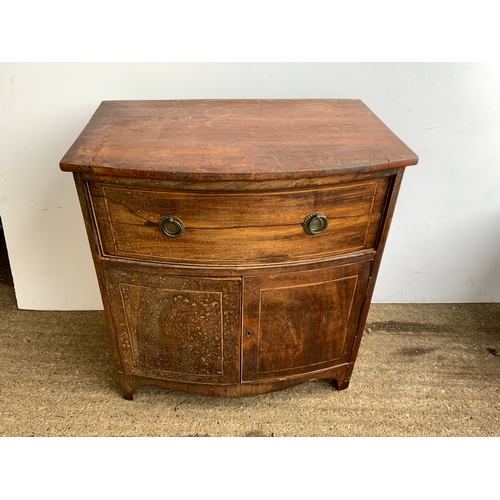 941 - Victorian Mahogany Bow Front Cabinet