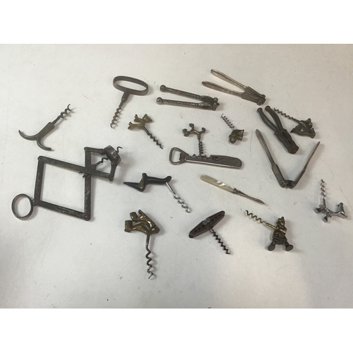 806 - Corkscrews etc