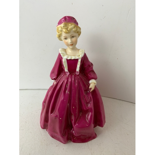 748 - Royal Worcester Figurine