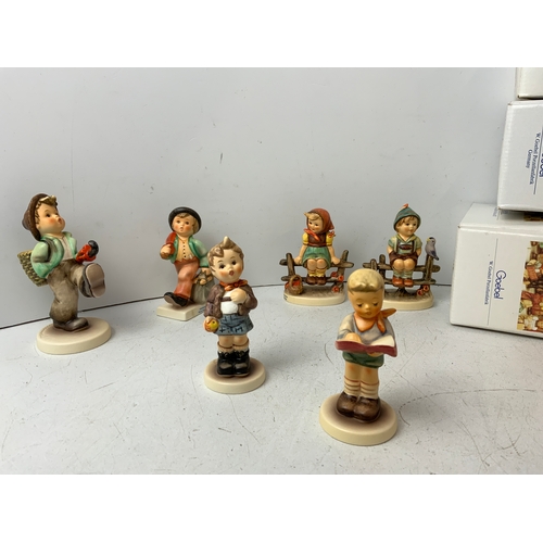 154 - 6x Boxed Goebel Figurines