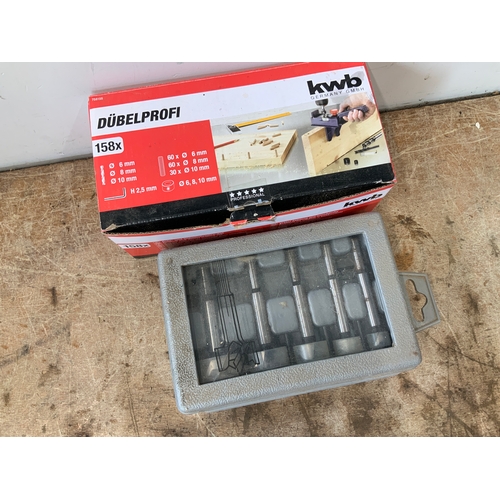 511 - Router Bits and Dowel Set