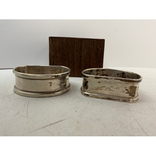 819E - Pair of Silver Napkin Rings