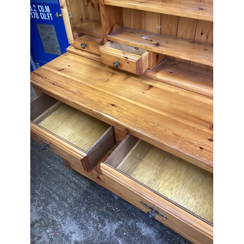 355C - Pine Dresser