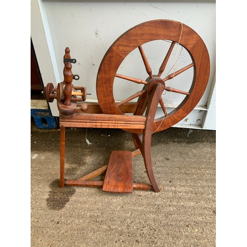 830 - Spinning Wheel