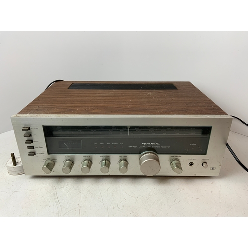 530 - Realistic Stereo Receiver