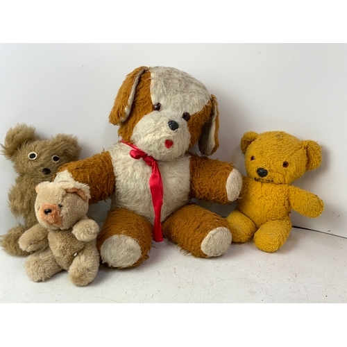 617 - Vintage Teddies