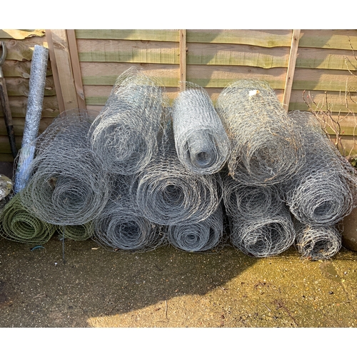 81B - Quantity of Wire Netting