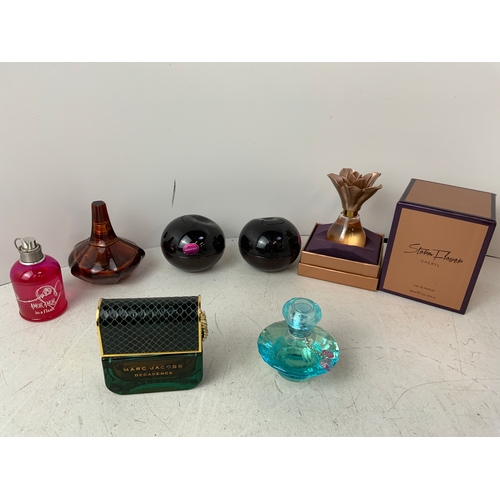 917 - Quantity of Perfume - Marc Jacobs and DKNY etc