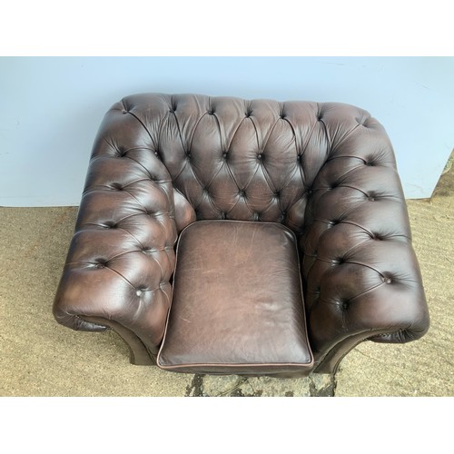 140 - Brown Leather Chesterfield Club Chair