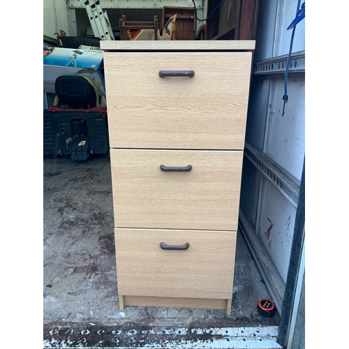 587 - Filing Cabinet