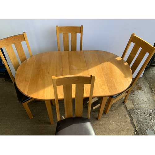 735 - Modern Oak Extending Dining Table and Chairs