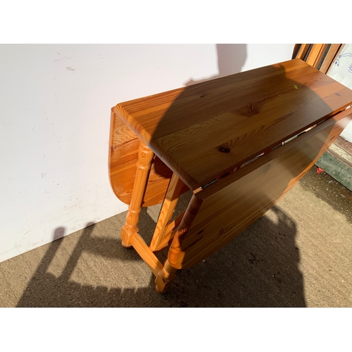 714 - Pine Gate Leg Table