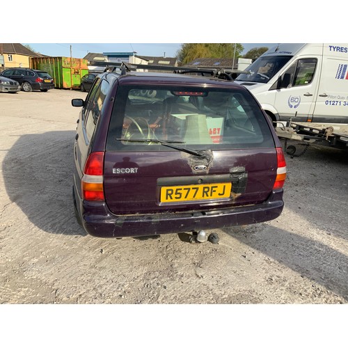 10A - Ford Escort Estate - Starts and drives - Mot expired - direct from deceased estate - last owner sinc... 