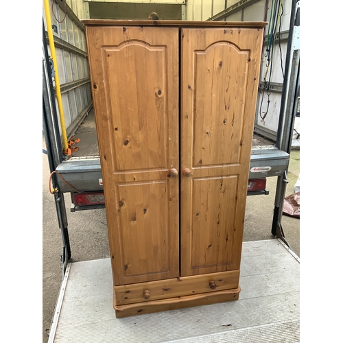 1025 - Pine Wardrobe