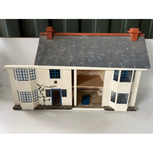 1026 - Dolls House