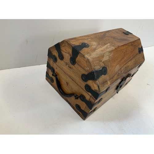 578 - Mexican Pine Jewellery Box