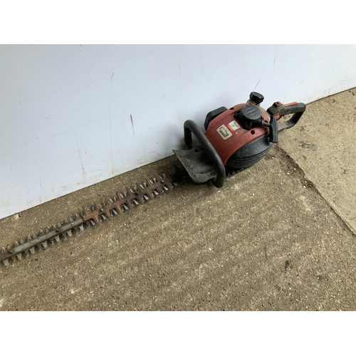 70 - Petrol Hedge Trimmer