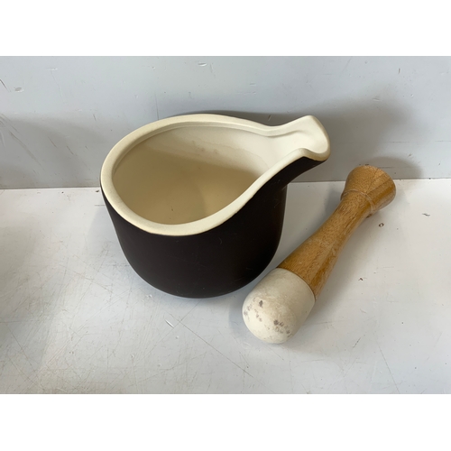 228 - Pestle and Mortar