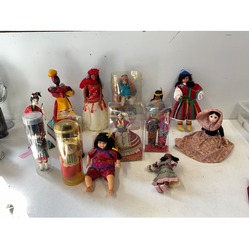 245 - Collectors Dolls