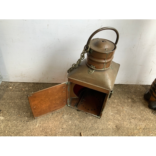 443 - Ships Lamp